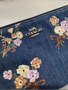 COACH Large Painted Floral Box Print Denim Double Zip Wristlet/ Strap/ Gold NWOT